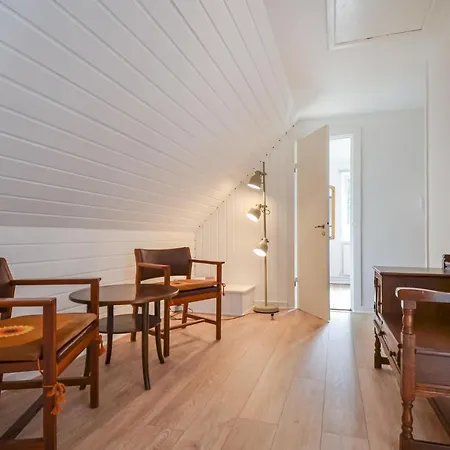 Holiday home Beautiful In With Kitchen Ronde